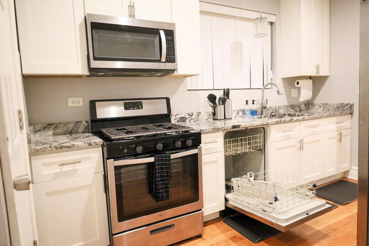 Gorgeous 4Bdr In Chicago,15Mins From Dwtn Apartment Exterior photo